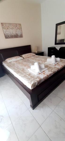 Stratos apartment
